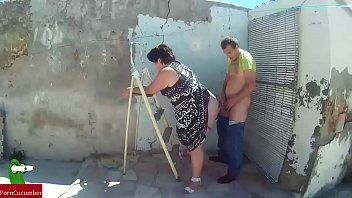 Play Grasa takes the dick in the pussy in an abandoned building from a hot neighbor