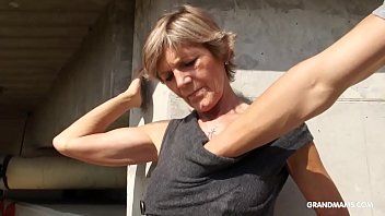 Play He puts his hand on the breasts of a 50-year-old girl and makes her do oral