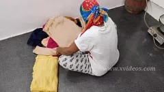 Redă Desi Girl Tight Pussy Fuck: Sex anal fierbinte cu un iubit dolofan în hindi murdar