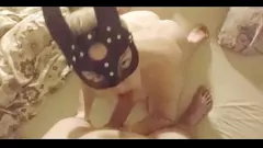 Redă Un vecin adolescent plictisit este sut de un penis mare