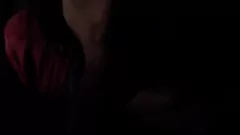 Jouer Une femme amateur aux gros seins ne peut pas en avoir assez de sa bite, finition éjaculation chaude