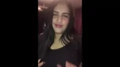 Abspielen Die mollige junge Latina Amira gibt ihr Pornodebüt mit großen Titten und saftigem Hintern