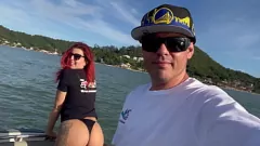 Reproduzir Junte -se a Joy Cardozo e Karol Redxxx para um passeio selvagem neste porno amador!