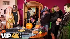 Reproducir Partido maduro de Halloween: el juego de piel de madrastra y búsqueda de jodidos
