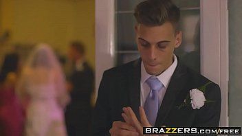 Redă Porno cu ginerele de nunta lui face sex cu alte pizde xxl