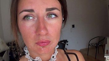 Gute Mutter hat Oralsex und will ihn frei schlucken