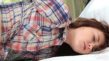 Play Kid pussy satisfied with a big cock