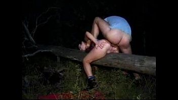 Redă Futai in padure cu o tarfa buna de sex