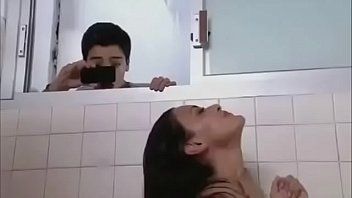 Play Free pussies filming her with her cell phone sex in the shower