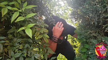 Reproduzir Vassoura com tatuagens nua no banheiro fazendo sexo com um ladrão