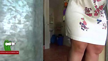 Riproduci Pussy belt romania fa sesso in bagno con il cliente