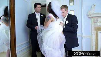 Bride penetrated by knights of honor who fucked her in the group